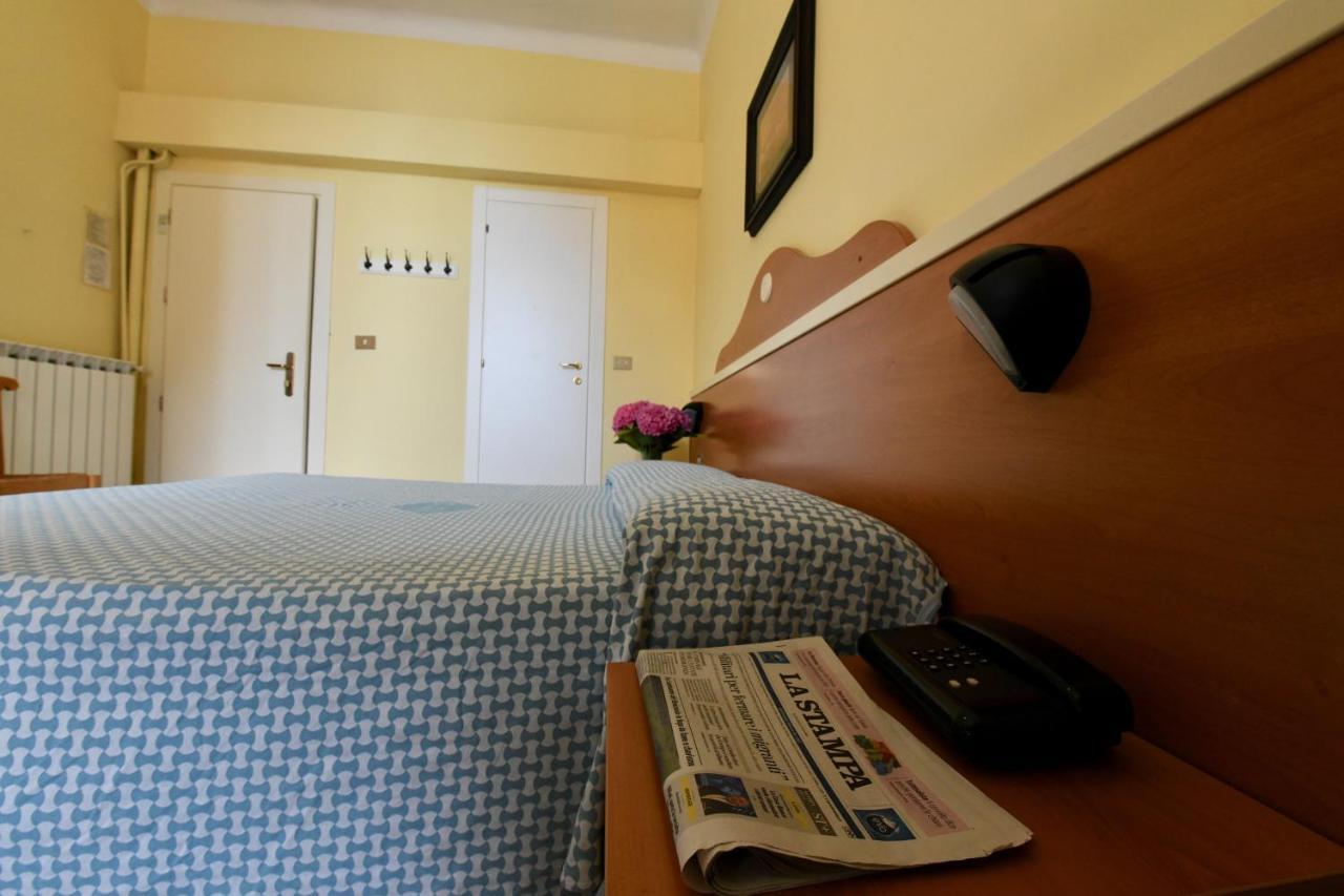 Hotel Villa Maria Varazze Esterno foto