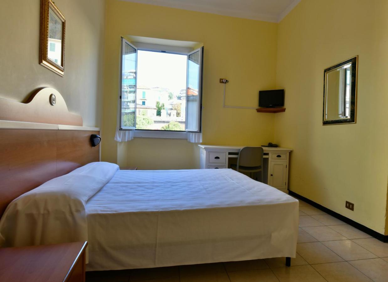 Hotel Villa Maria Varazze Esterno foto