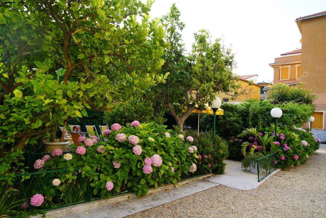 Hotel Villa Maria Varazze Esterno foto